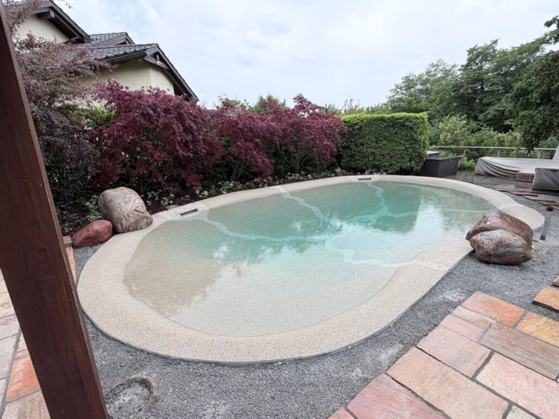 Bio.Design.Pool erstellt im Zürcher Oberland
